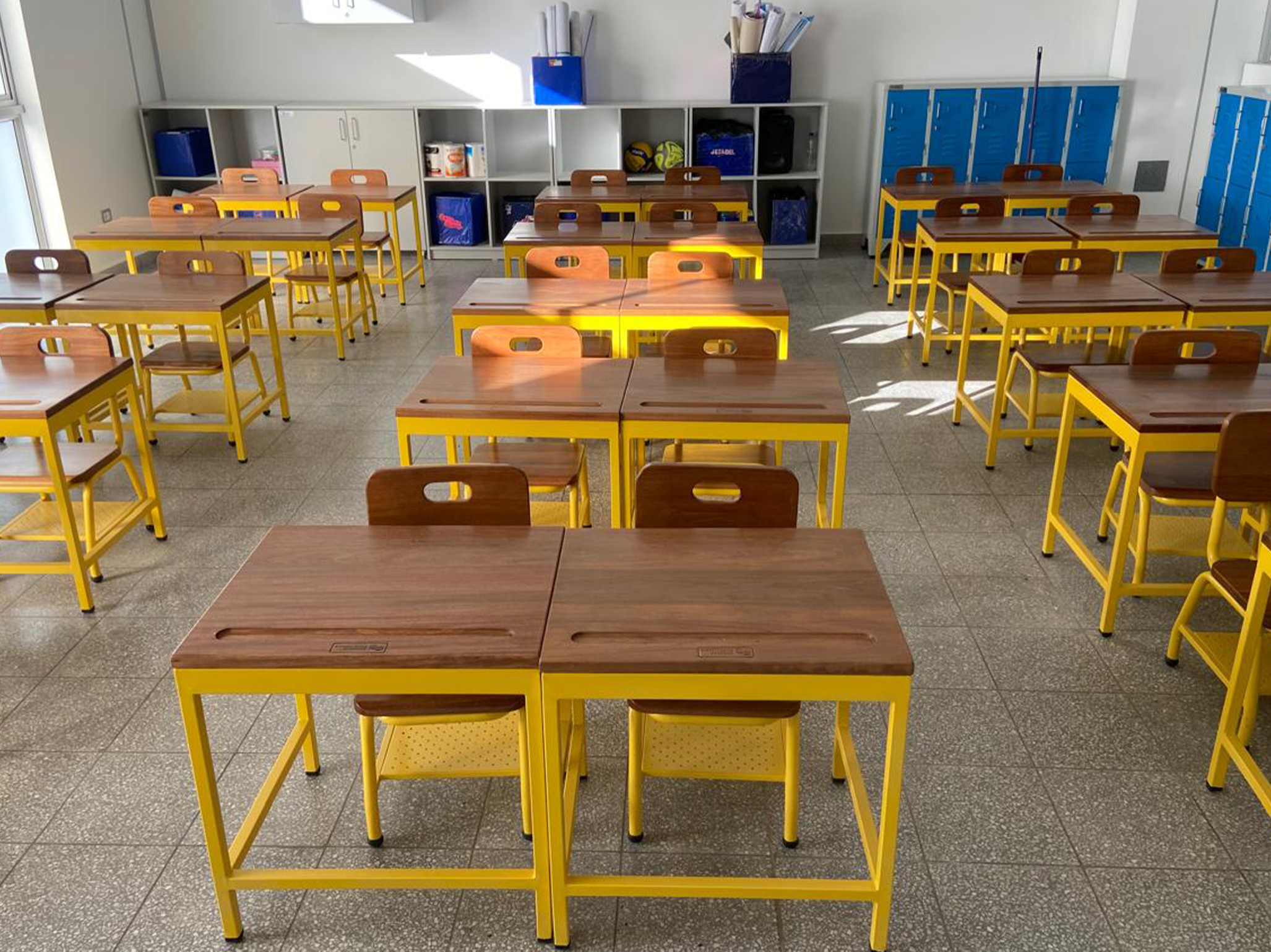 Mobiliario educativo Dismardi — foto 01